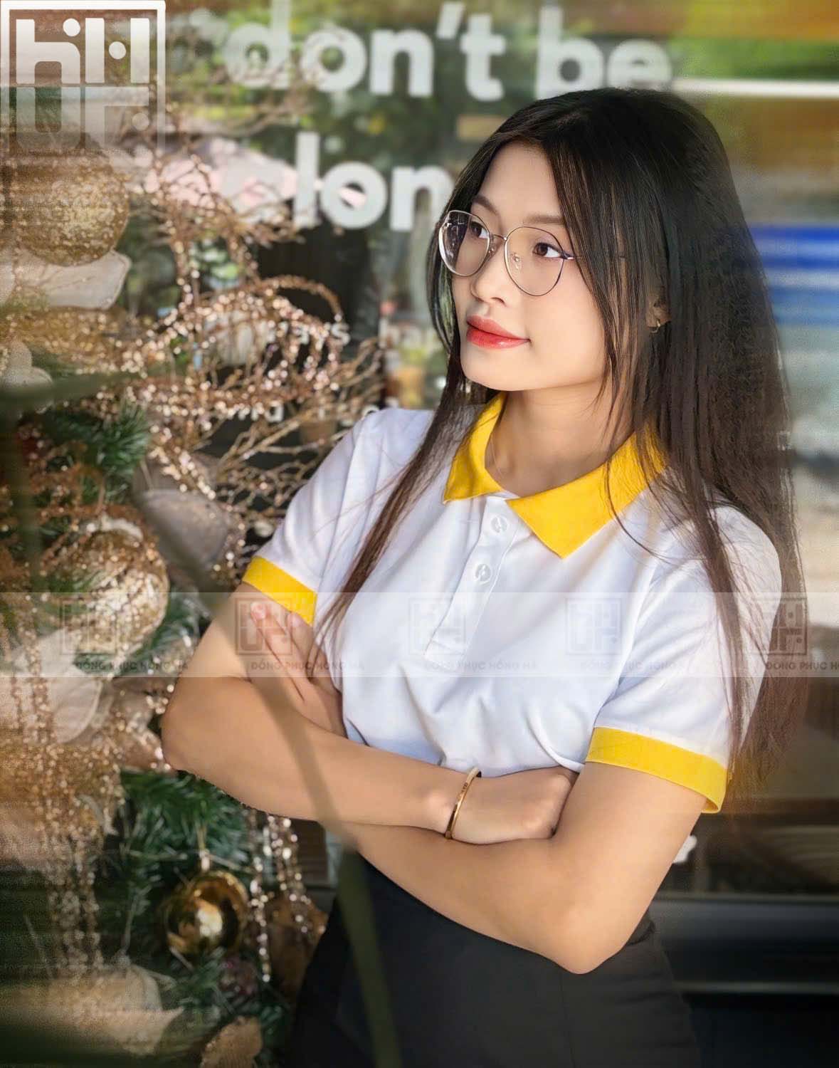 Màu Trắng Phối Vàng