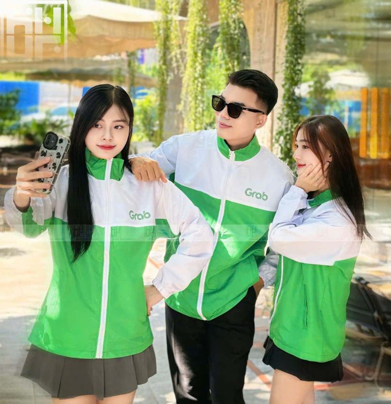 Mẫu áo khoác đồng phục Grab chất liệu vải dù chống thấm