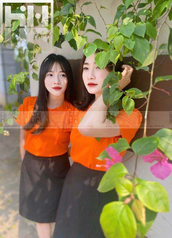 Áo thun đồng phục công ty màu cam