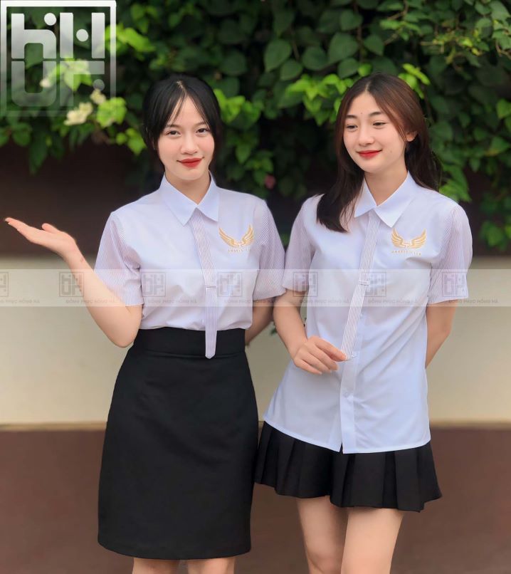 Mẫu đồng phục văn phòng nữ cao cấp phong cách sang trọng cho doanh nghiệp