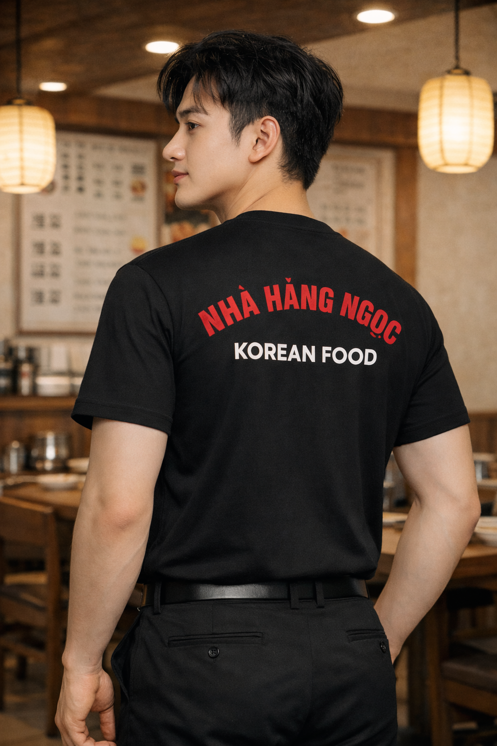 Áo đồng phục nhà hàng đẹp in logo sau lưng