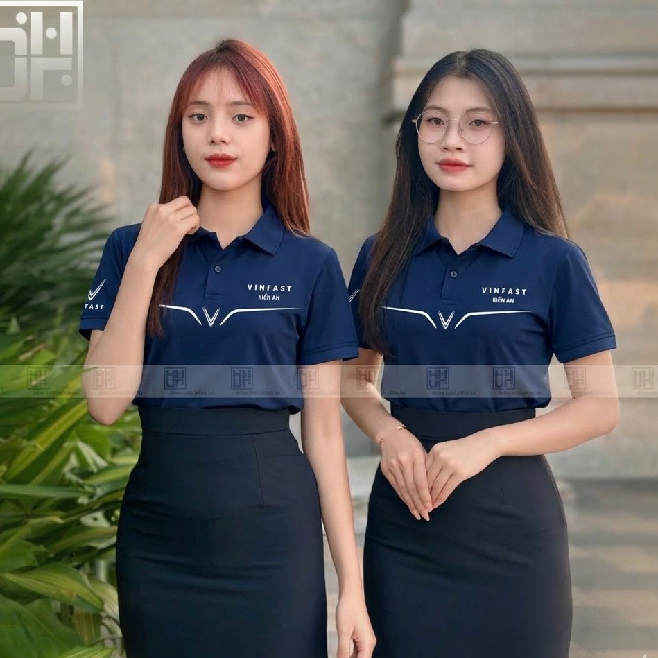 Mẫu áo Polo xanh than phong cách hiện đại