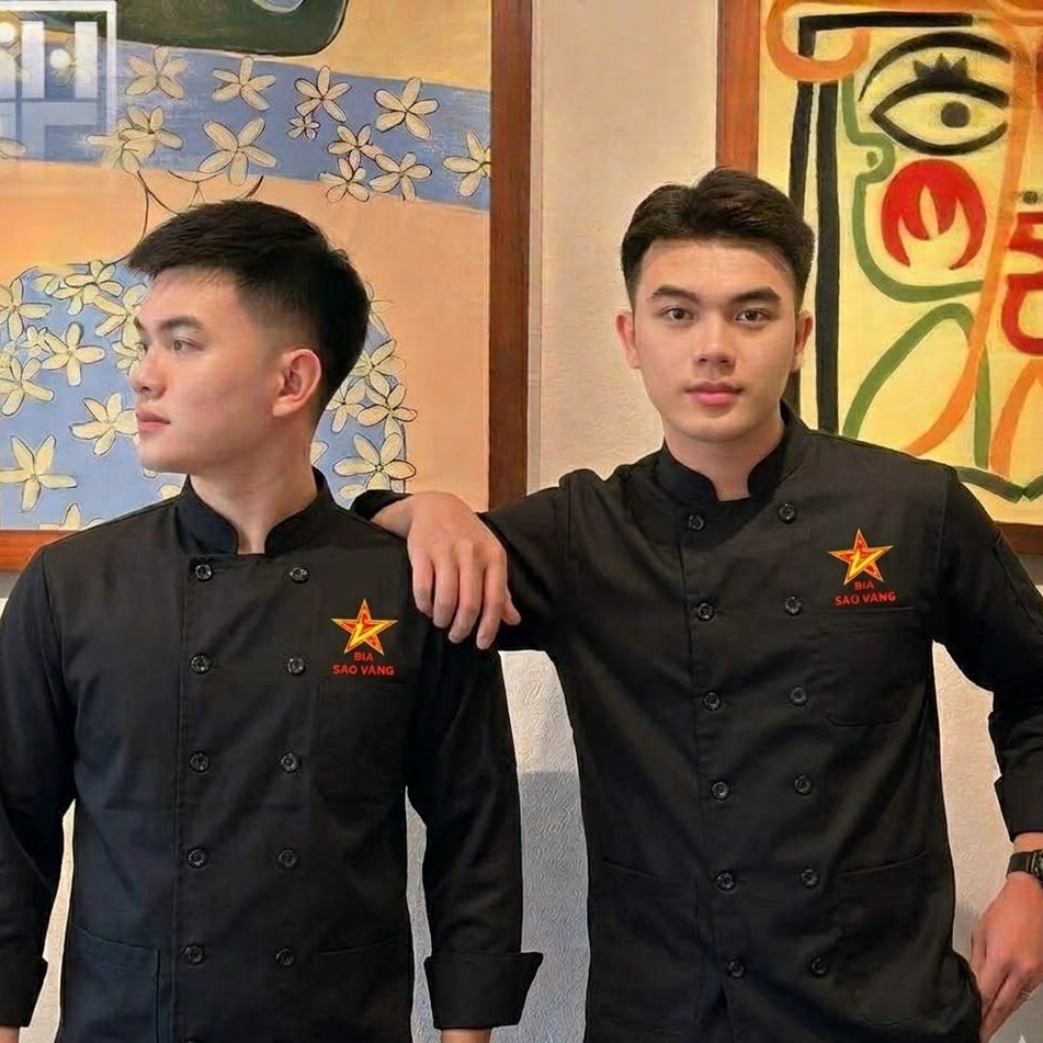   Mẫu áo đồng phục dài tay màu đen 