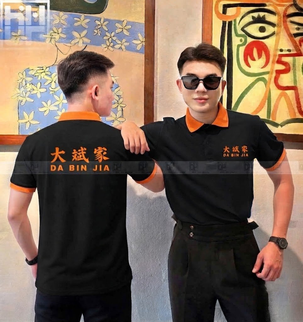 Mặt trước và sau mẫu áo  được in logo sắc nét 