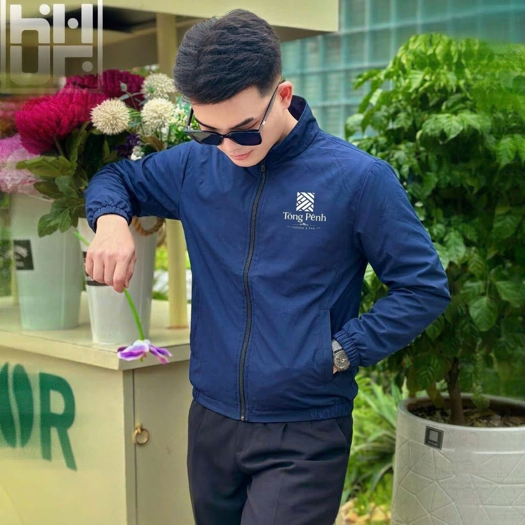 Mẫu áo khoác đồng phục màu xanh đẹp